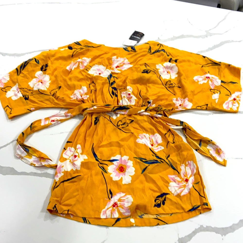 NWT forever 21 dress perfect for girl’s sushi night. Size S